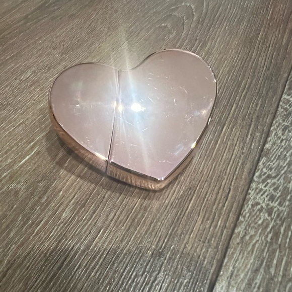 KKW Beauty Other - Kkw hearts